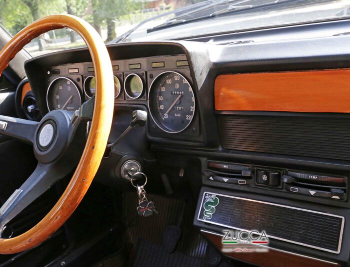 Pannello Vano Autoradio (116 GTV / Alfetta) "Neutro" - immagine 3