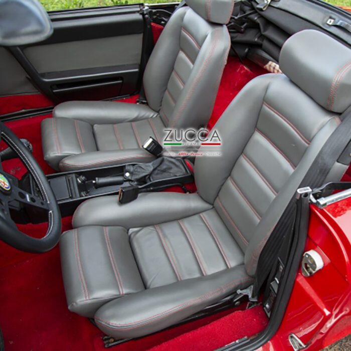 Fodere Sedili Grigio / Cuciture Rosse (115 - Duetto 86>89' Quadrifoglio Verde) - immagine 2