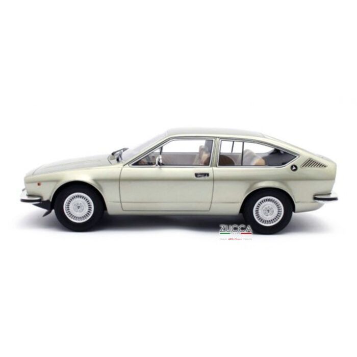 1/18 - Alfetta GT 1.8 Serie 116 del 1974 - Verde Chiaro - immagine 3