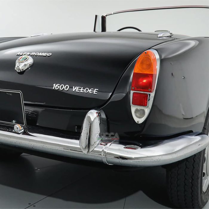 Scritta "VELOCE" - Serie 101 Spider Giulia - immagine 2